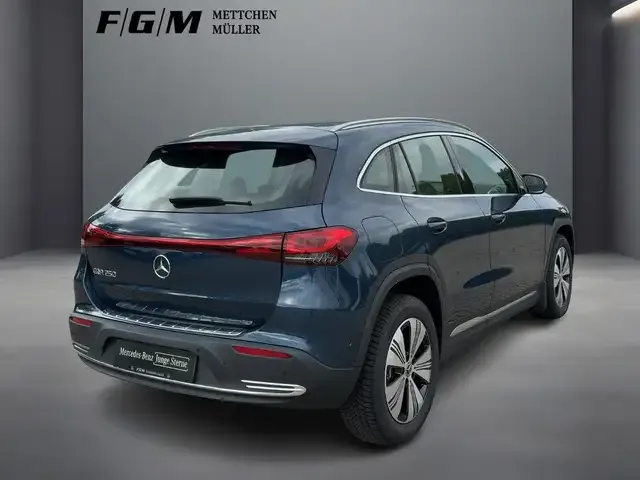Mercedes-Benz EQA 250