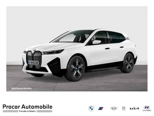BMW iX