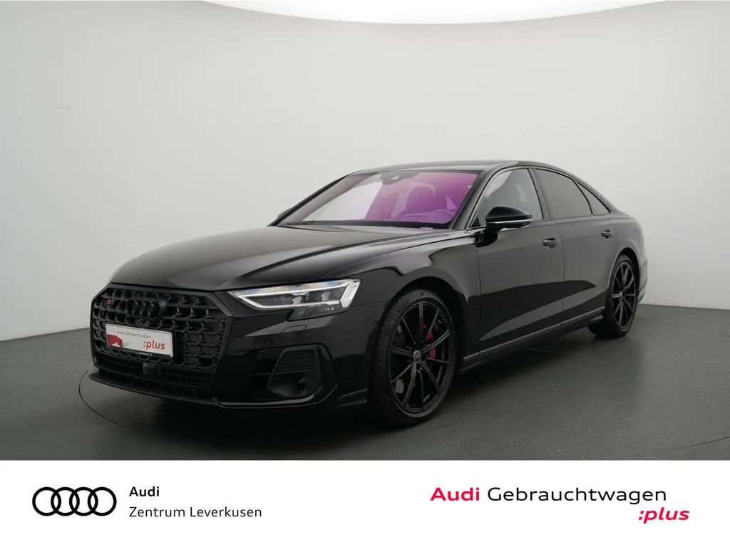 Audi S8