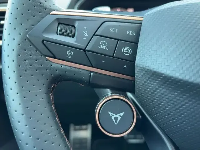 CUPRA Leon