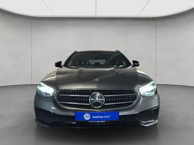 Mercedes-Benz E 220