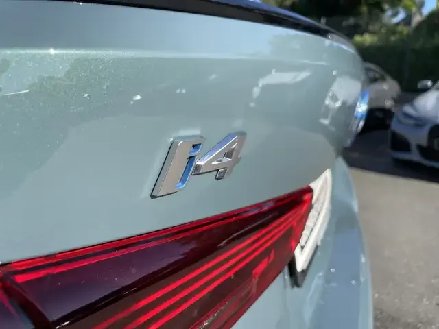 BMW i4
