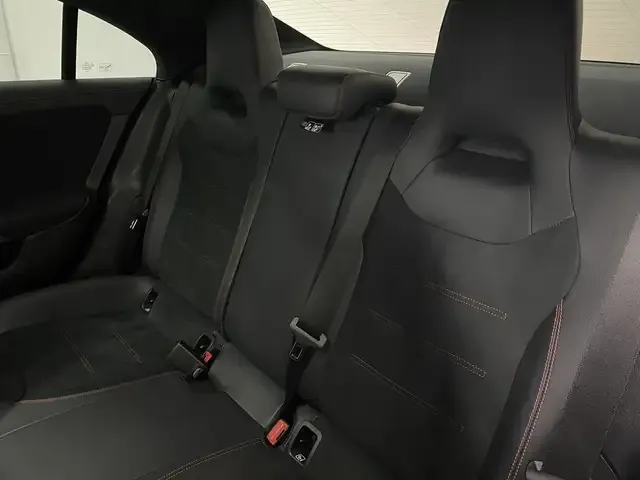 Mercedes-Benz CLA 220