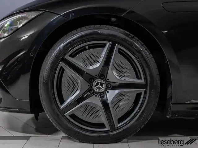 Mercedes-Benz EQE 350