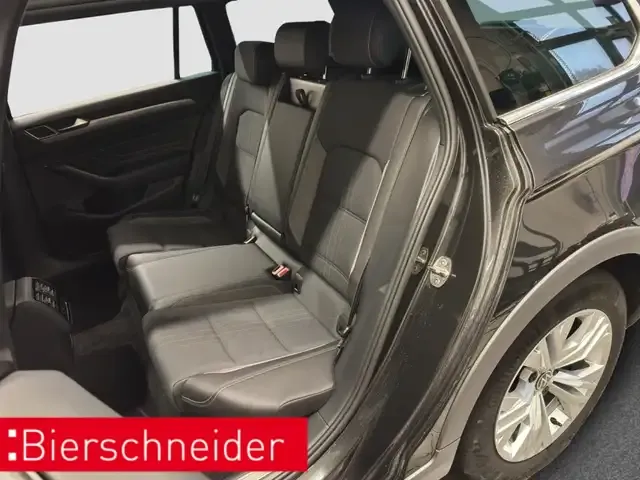 Volkswagen Passat Alltrack