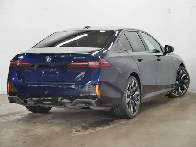 BMW i5