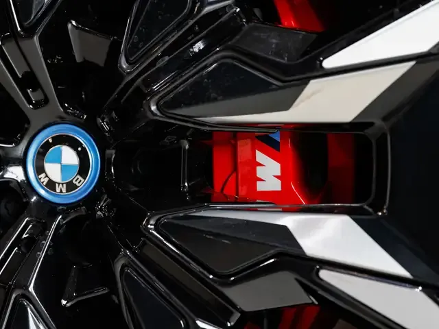 BMW i5