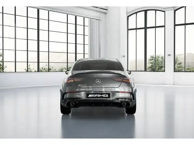 Mercedes-Benz CLA 35 AMG
