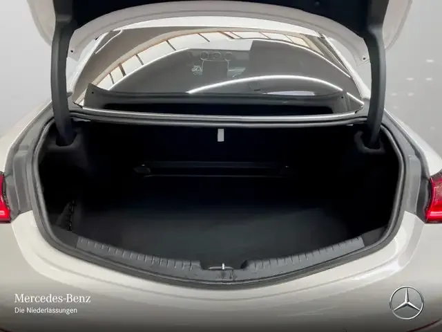 Mercedes-Benz CLE 200