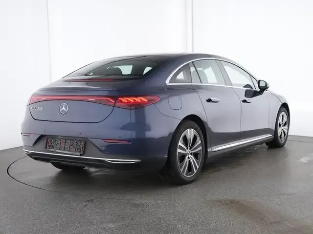 Mercedes-Benz EQE 300