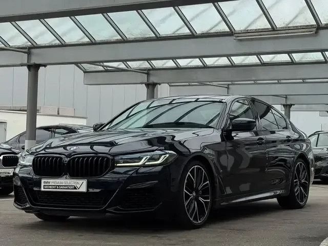 BMW M550