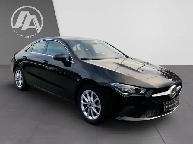 Mercedes-Benz CLA 180