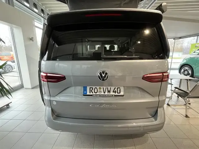 Volkswagen T7 California