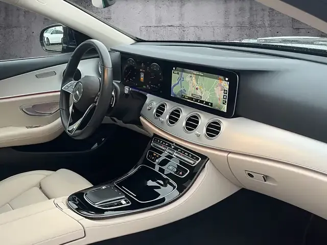 Mercedes-Benz E 300