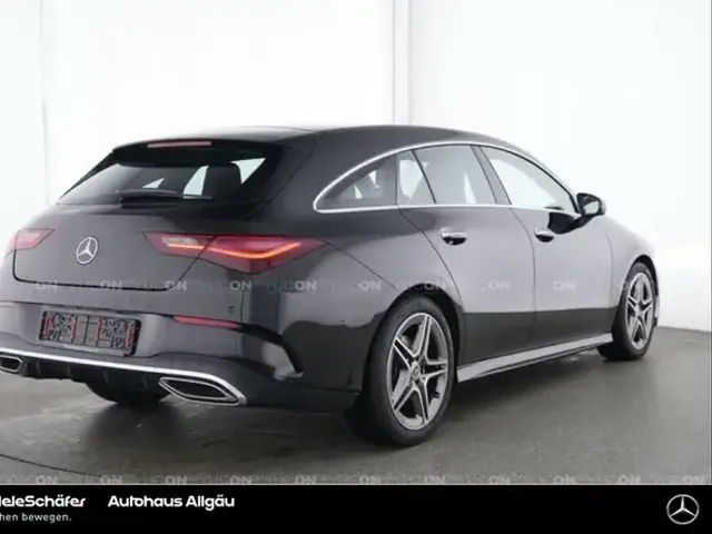 Mercedes-Benz CLA 200