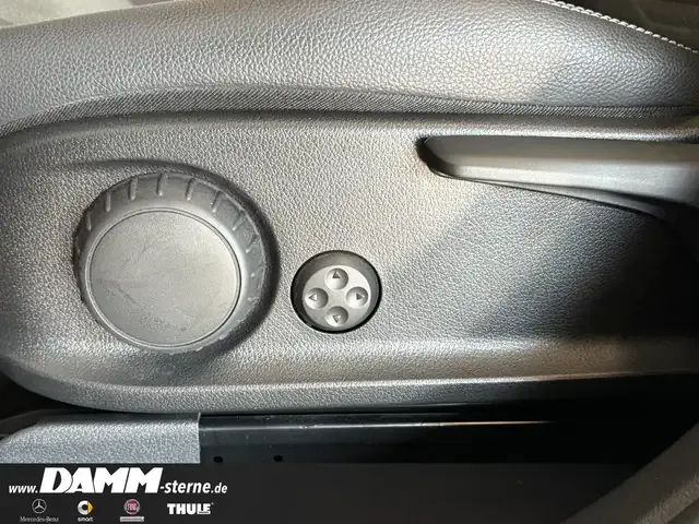 Mercedes-Benz EQB 300