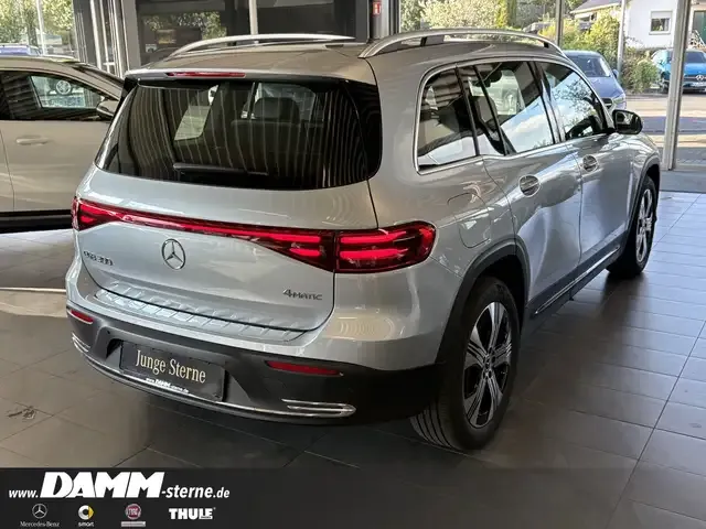 Mercedes-Benz EQB 300