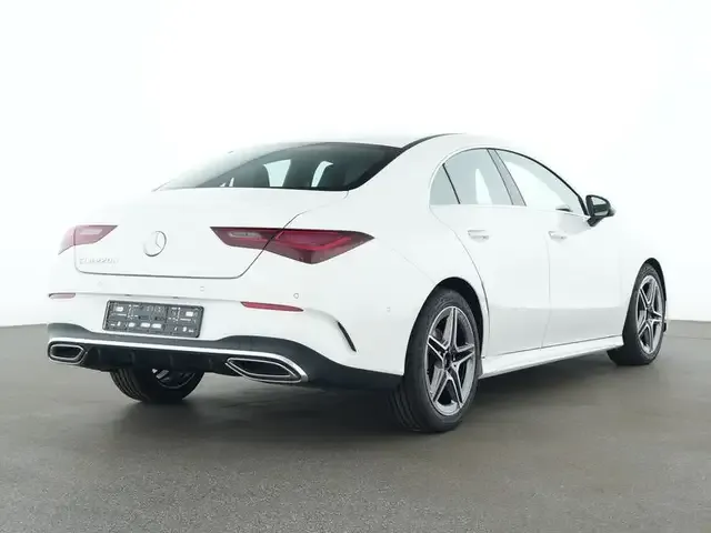 Mercedes-Benz CLA 220