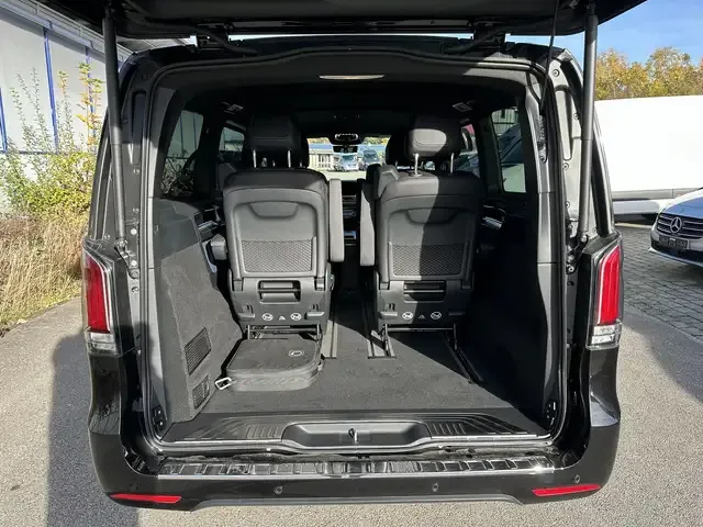 Mercedes-Benz EQV 300