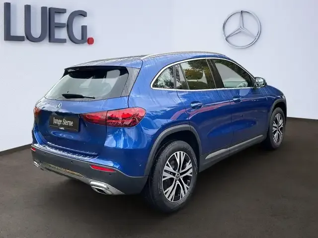 Mercedes-Benz GLA 180