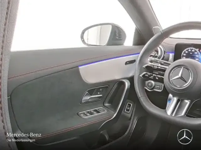 Mercedes-Benz CLA 220