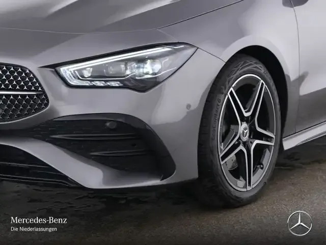 Mercedes-Benz CLA 220
