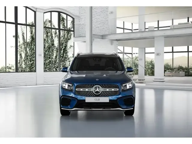 Mercedes-Benz GLB 220