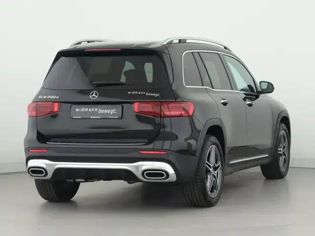Mercedes-Benz GLB 200