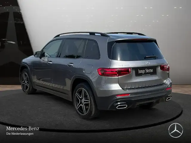 Mercedes-Benz GLB 200