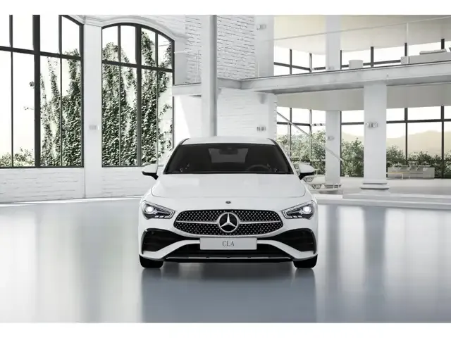Mercedes-Benz CLA 200