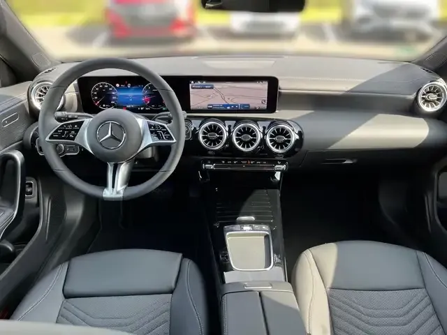 Mercedes-Benz CLA 180