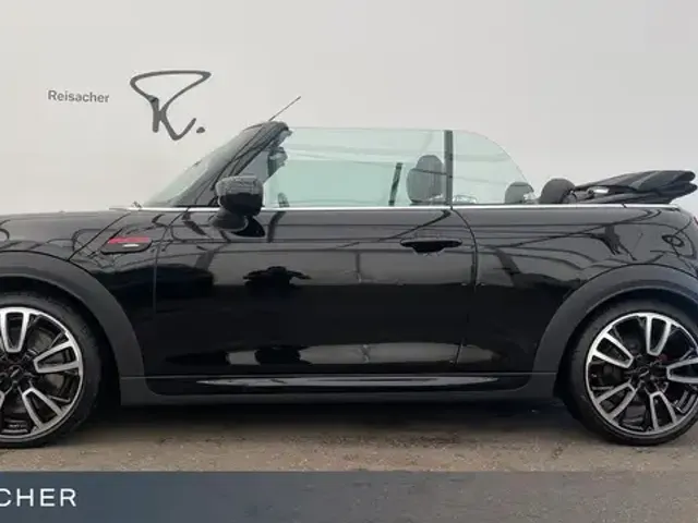 MINI John Cooper Works Cabrio