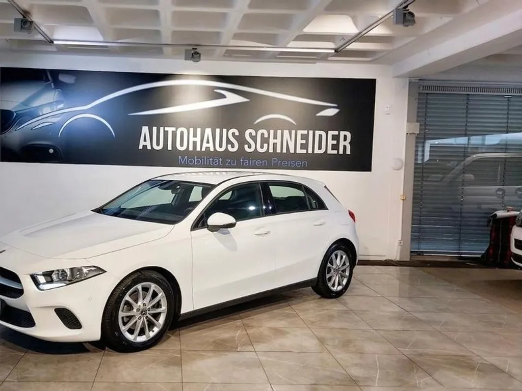Mercedes-Benz A 200