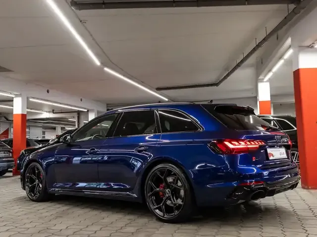 Audi RS4