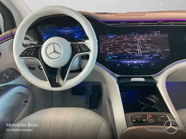 Mercedes-Benz EQS SUV