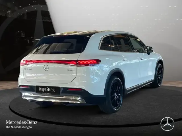 Mercedes-Benz EQS SUV