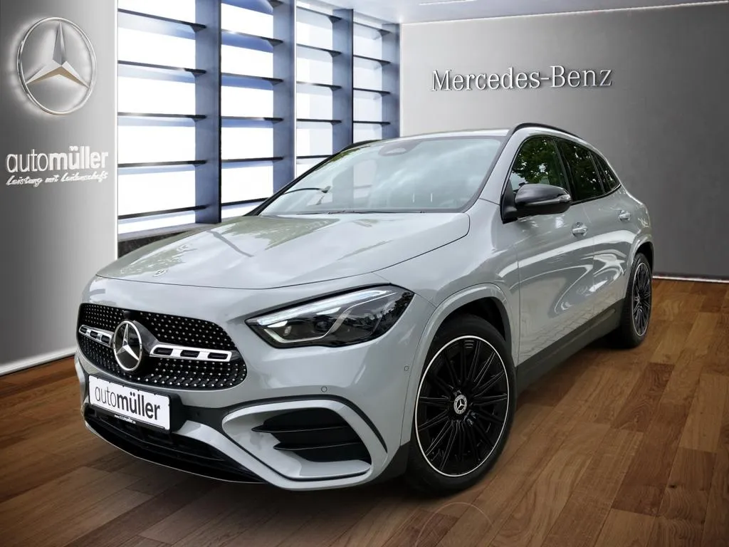 Mercedes-Benz GLA 200
