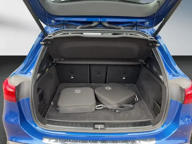 Mercedes-Benz EQA 300