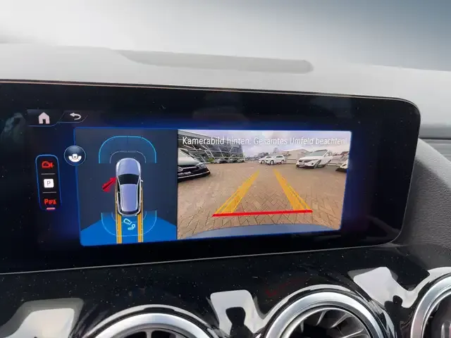 Mercedes-Benz EQA 300