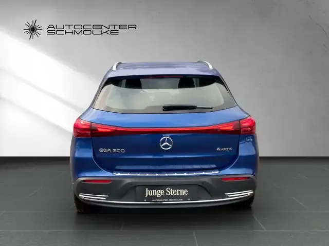 Mercedes-Benz EQA 300