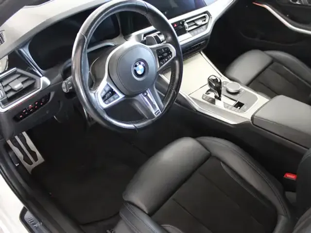 BMW 340