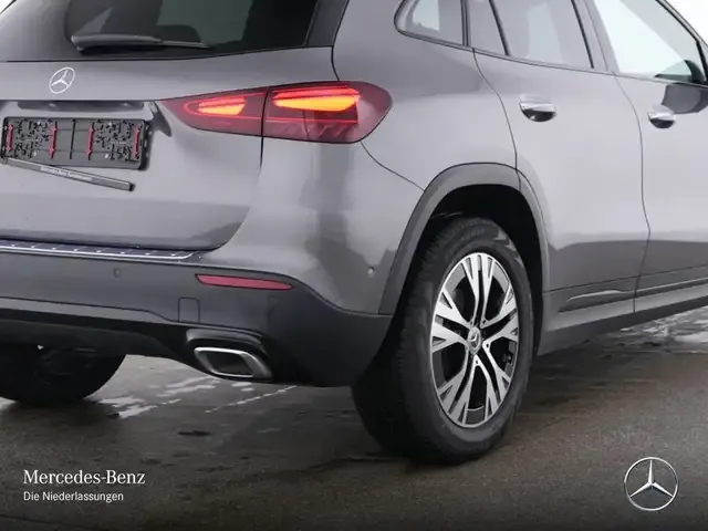 Mercedes-Benz GLA 200