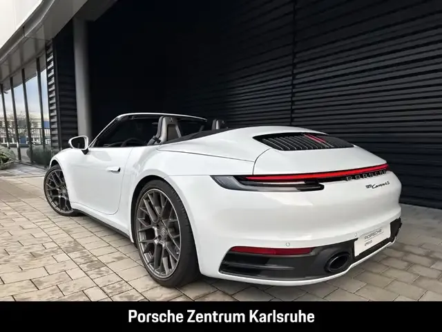 Porsche 992