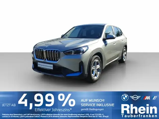BMW iX1