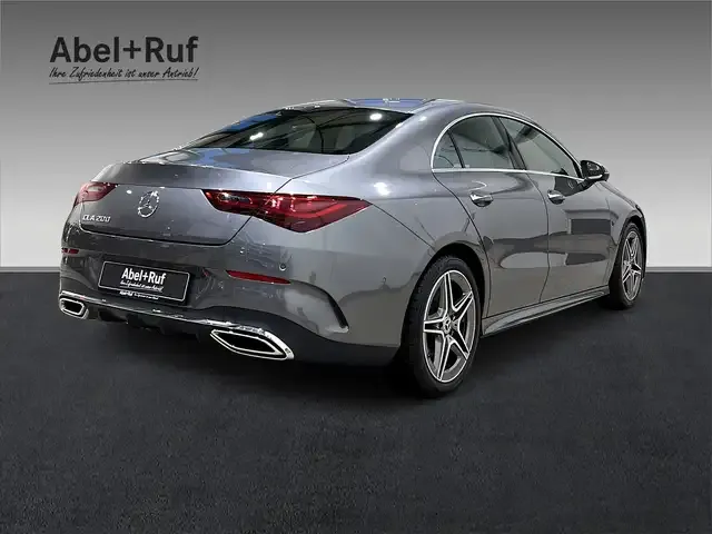 Mercedes-Benz CLA 200