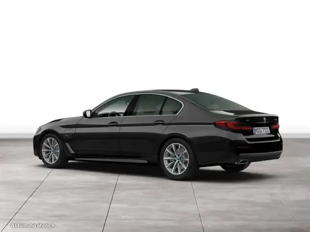 BMW 545