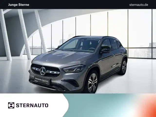 Mercedes-Benz GLA 180