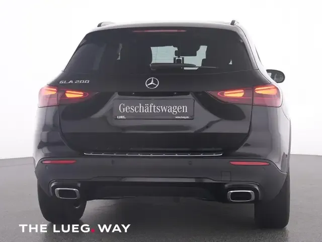 Mercedes-Benz GLA 200