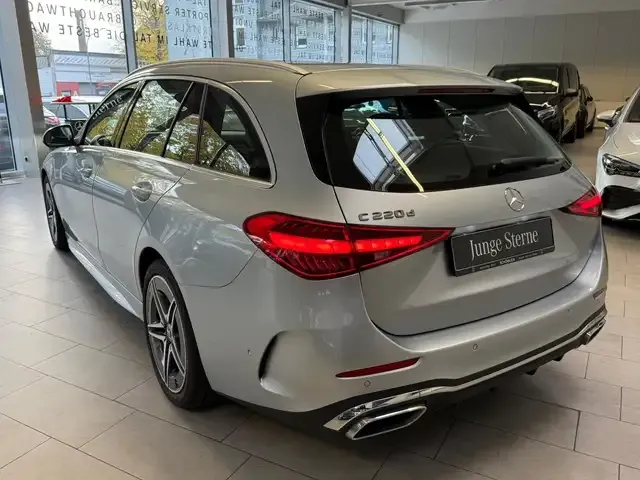 Mercedes-Benz C 220