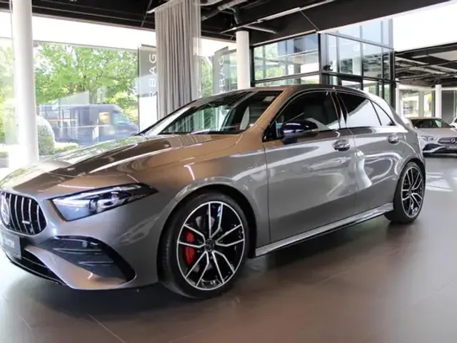 Mercedes-Benz A 35 AMG